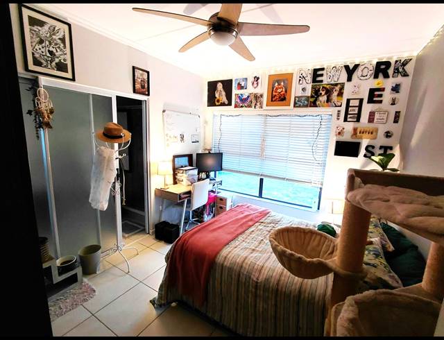 3 BEDROOM APARTMENT FOR SALE IN SANDOWN